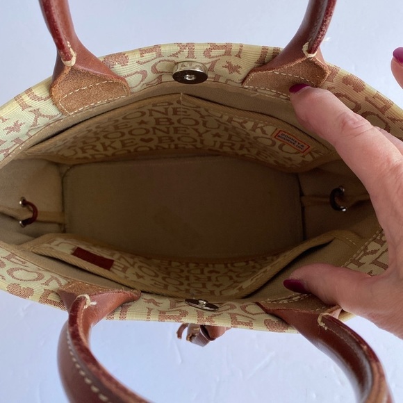 Dooney Bourke Vintage Cream Brown Logo Jacquard‎ Canvas Small Bag Purse - Picture 14 of 14